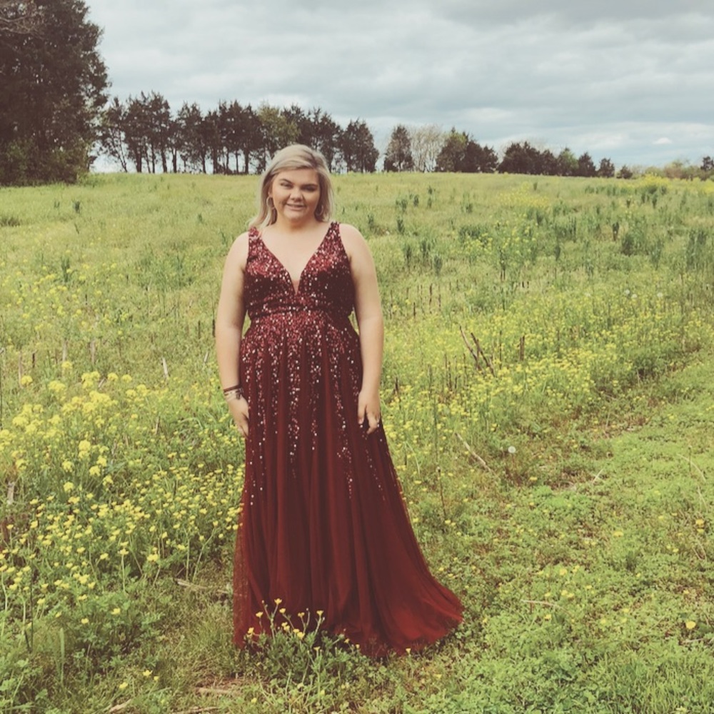 Prom Dress - Picture 4 of 4